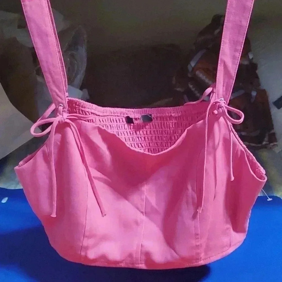 Pretty pink top - Picture 1 of 7